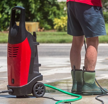 How to Use an Electric Pressure Washer